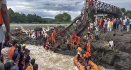 river-collapses-in-pune-district